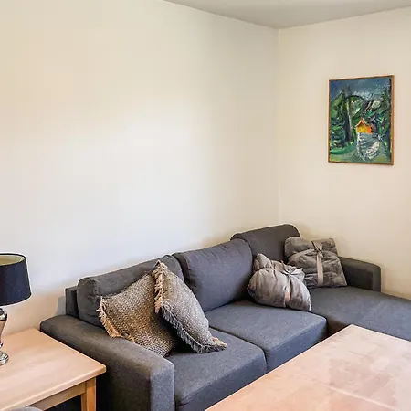 3 Bedroom Cozy In Maribo