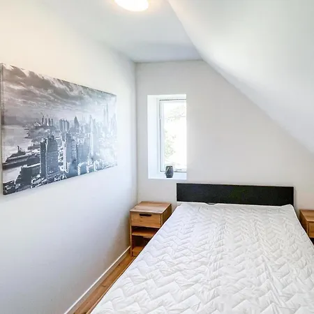 Holiday home 3 Bedroom Cozy In *